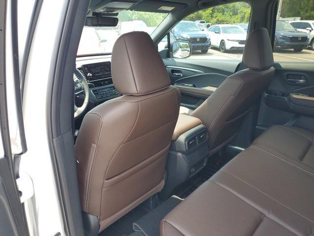 new 2025 Honda Ridgeline car, priced at $43,885