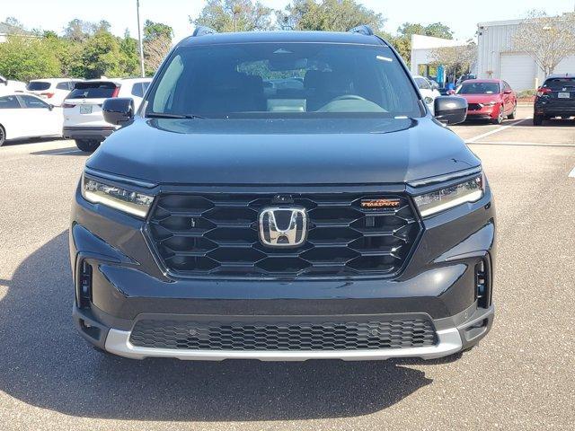 new 2025 Honda Pilot car, priced at $47,732