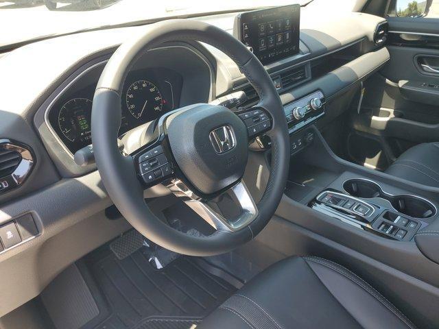 new 2025 Honda Pilot car, priced at $44,650