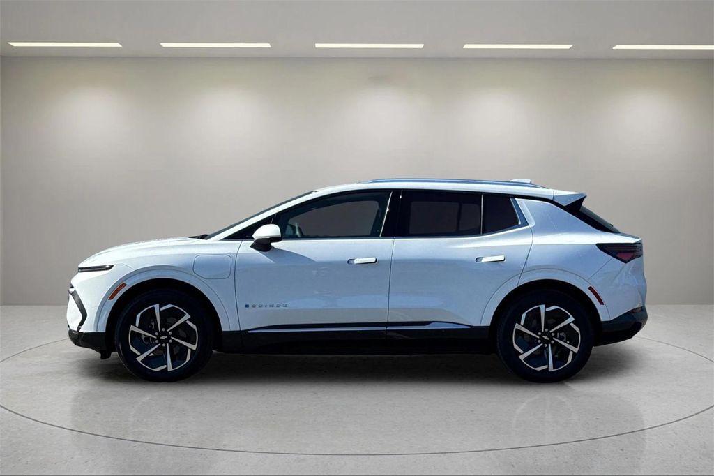 used 2025 Chevrolet Equinox EV car, priced at $24,990