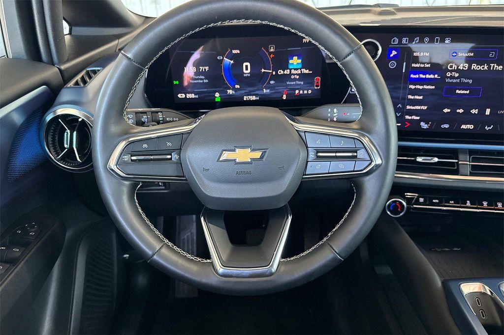 used 2025 Chevrolet Equinox EV car, priced at $24,990