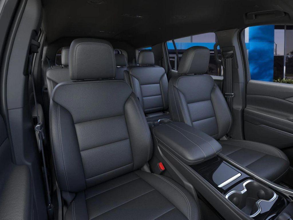 new 2026 Chevrolet Traverse car, priced at $41,195