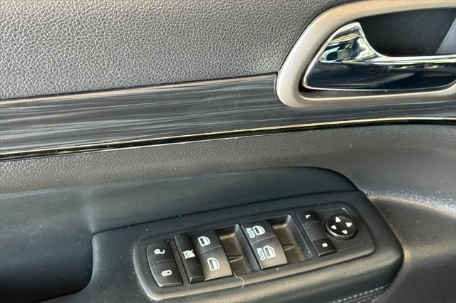 used 2020 Jeep Grand Cherokee car, priced at $24,990