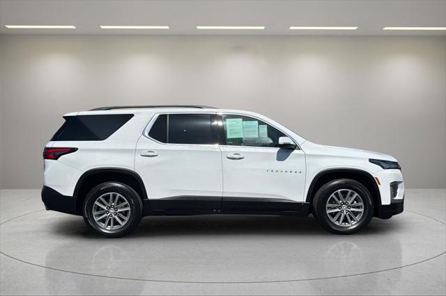 used 2022 Chevrolet Traverse car, priced at $27,990