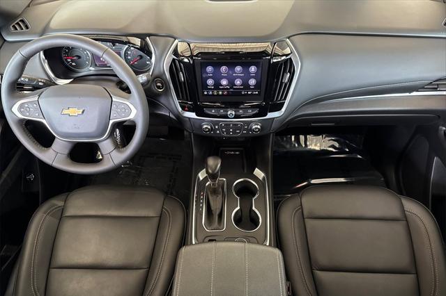 used 2022 Chevrolet Traverse car, priced at $27,990