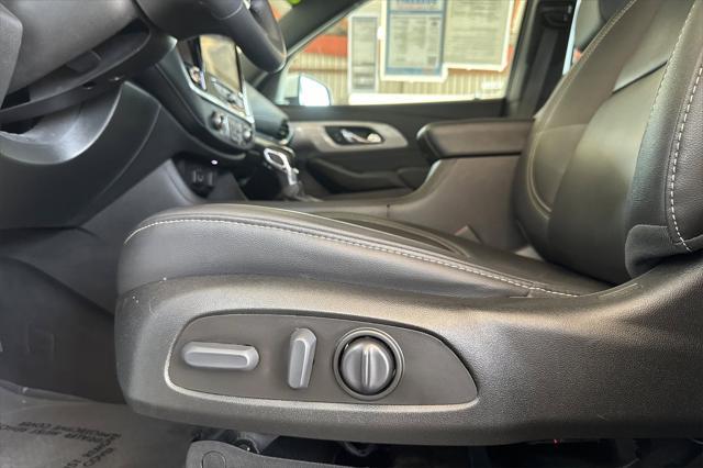 used 2022 Chevrolet Traverse car, priced at $27,990