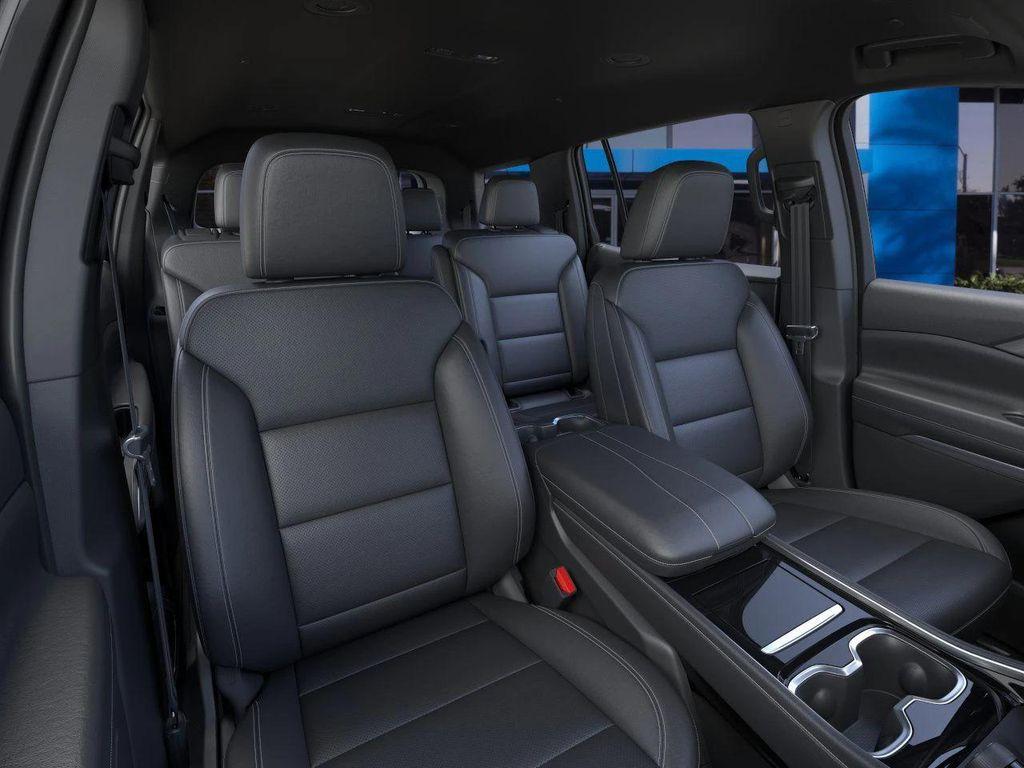 new 2026 Chevrolet Traverse car, priced at $43,480