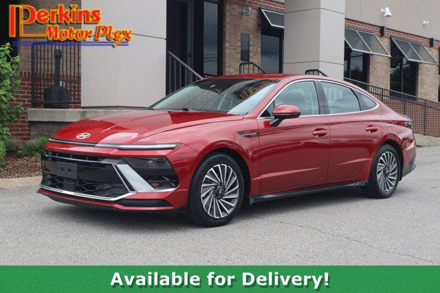 used 2024 Hyundai Sonata Hybrid car, priced at $22,995