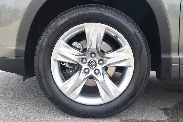 used 2017 Toyota Highlander car, priced at $15,995