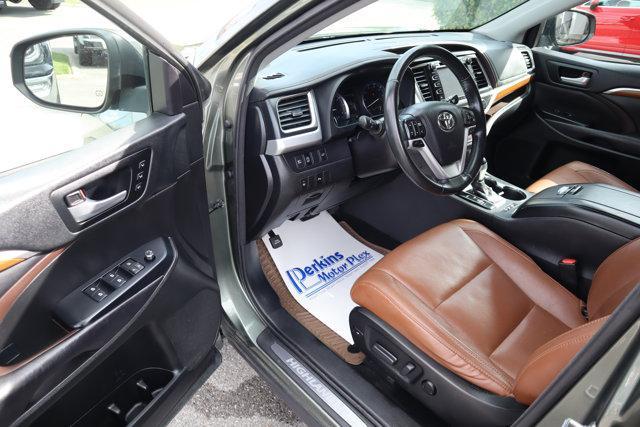 used 2017 Toyota Highlander car, priced at $15,995