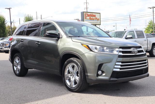 used 2017 Toyota Highlander car, priced at $15,995