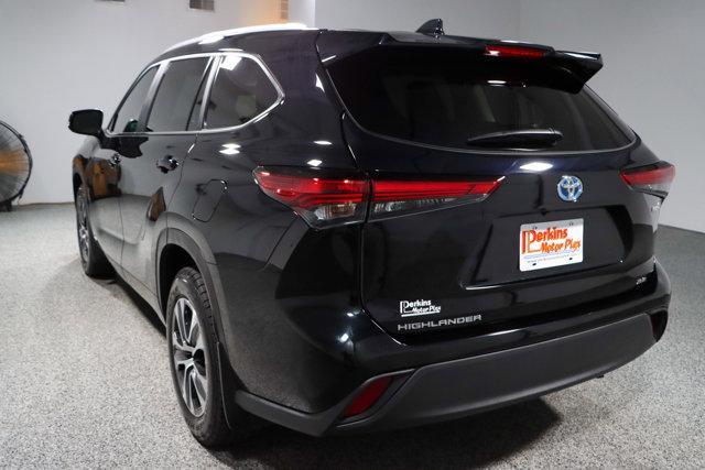 used 2023 Toyota Highlander Hybrid car, priced at $36,995