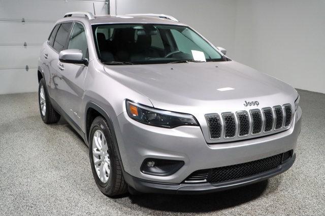 used 2019 Jeep Cherokee car, priced at $10,895