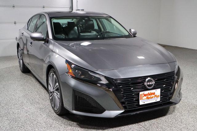 used 2023 Nissan Altima car, priced at $21,995