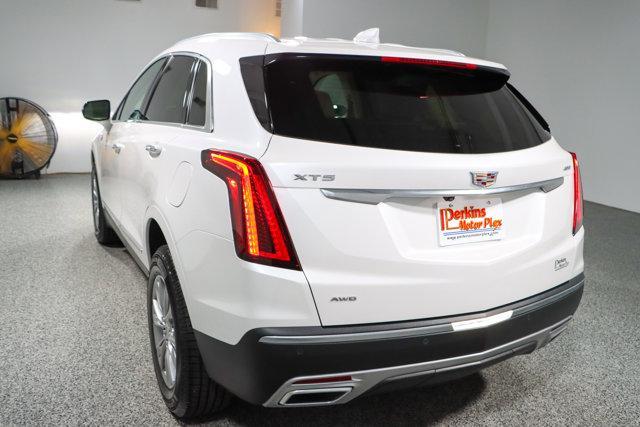 used 2022 Cadillac XT5 car, priced at $31,995