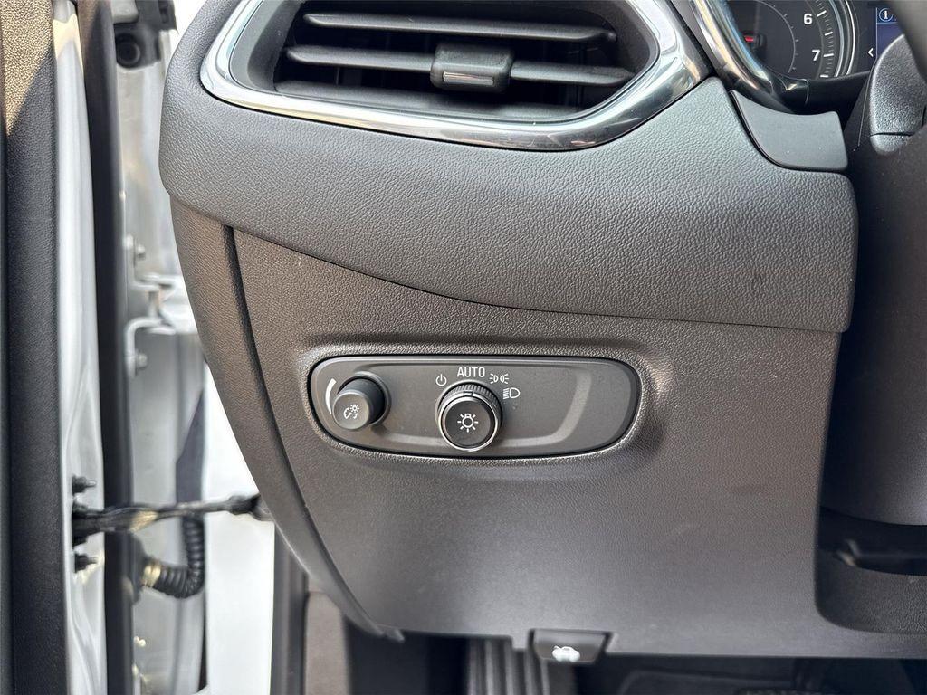used 2022 Chevrolet Equinox car, priced at $20,500