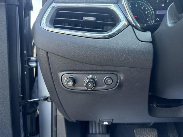 used 2023 Chevrolet Equinox car, priced at $27,000