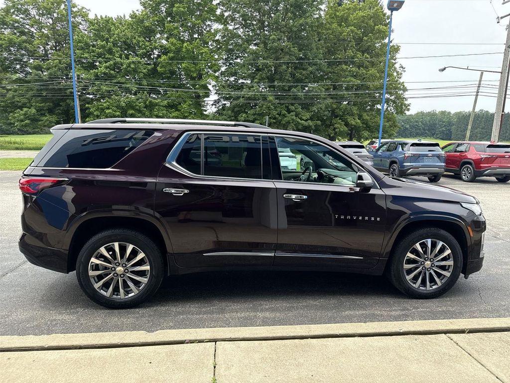 used 2022 Chevrolet Traverse car, priced at $30,000