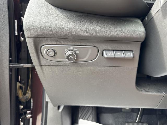 used 2022 Buick Envision car, priced at $30,500