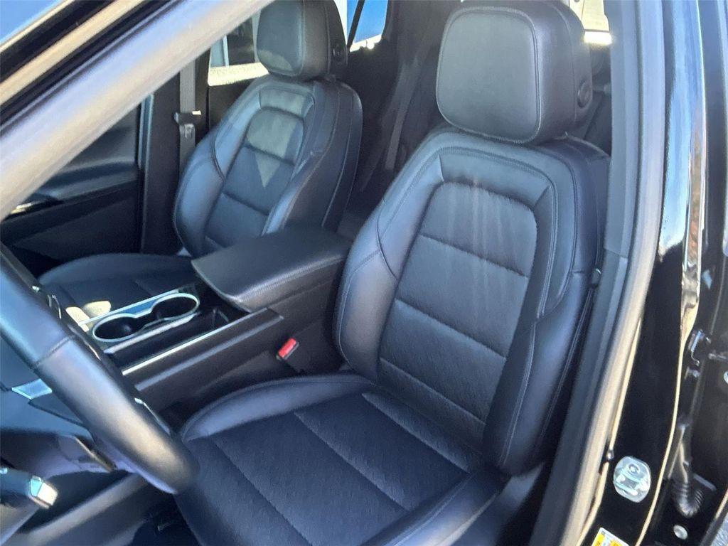 used 2025 Chevrolet Equinox car, priced at $29,000