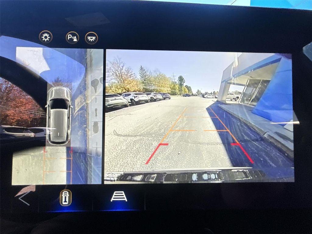 used 2025 Chevrolet Equinox car, priced at $29,000