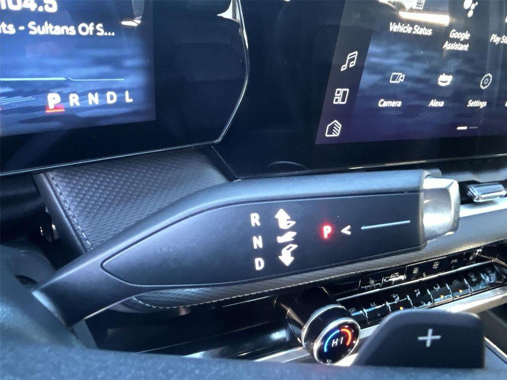 used 2025 Chevrolet Equinox car, priced at $29,000