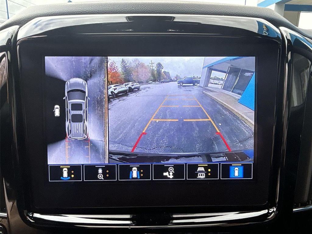 used 2022 Chevrolet Traverse car, priced at $37,500