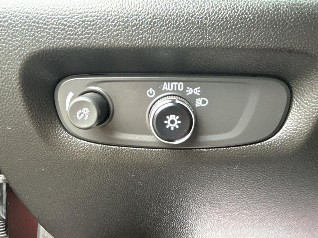 used 2022 Chevrolet Traverse car, priced at $37,500