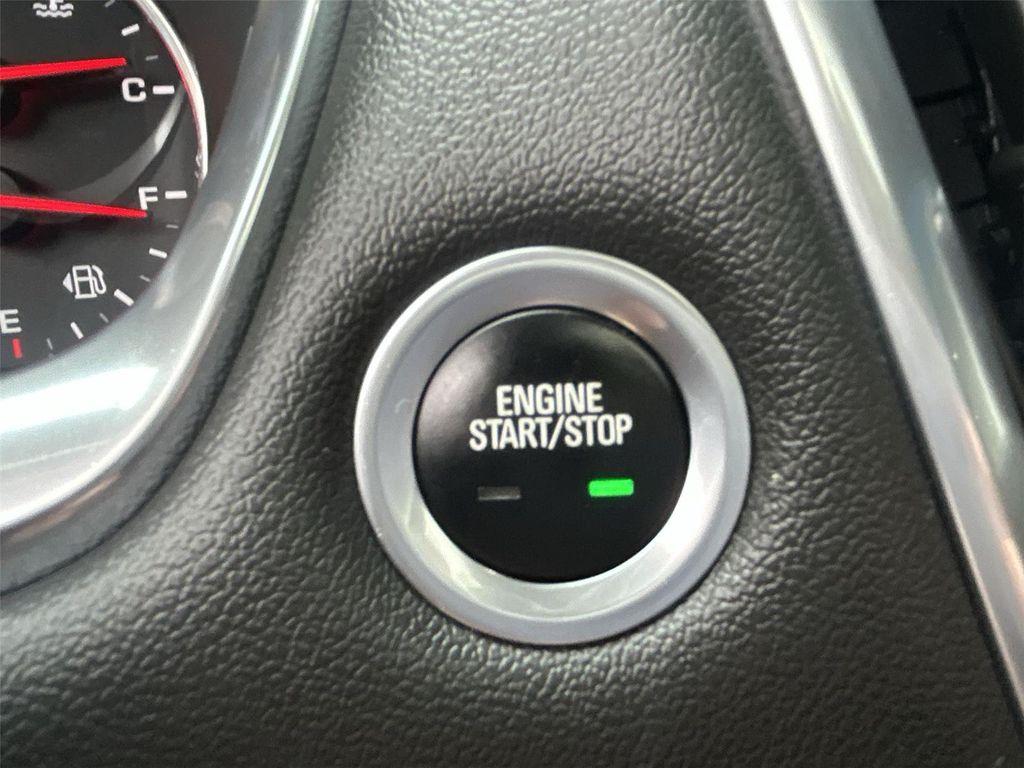 used 2022 Chevrolet Traverse car, priced at $37,500