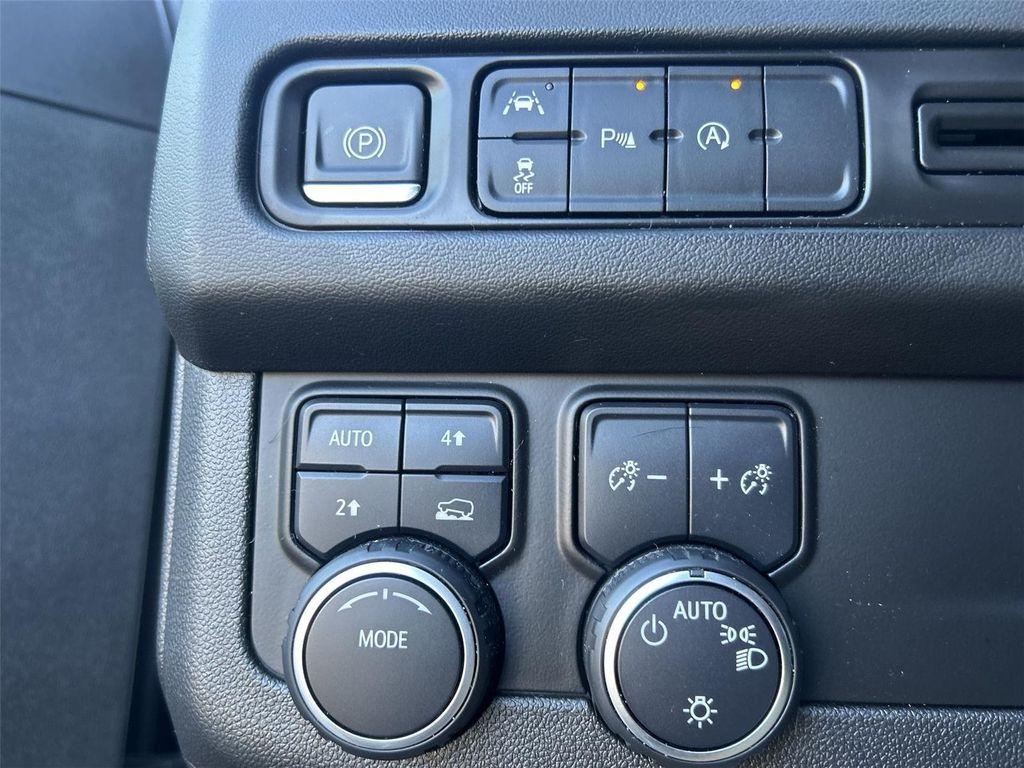 used 2023 Chevrolet Suburban car, priced at $48,000