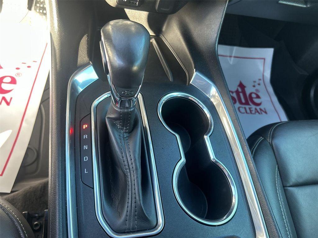 used 2022 Chevrolet Traverse car, priced at $26,500