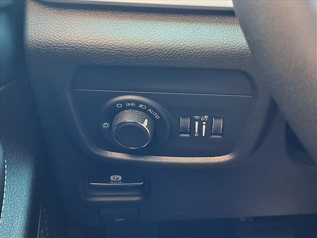 used 2024 Jeep Grand Cherokee car, priced at $32,785
