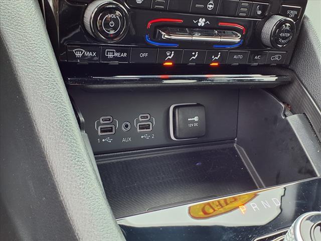 used 2024 Jeep Grand Cherokee car, priced at $39,995