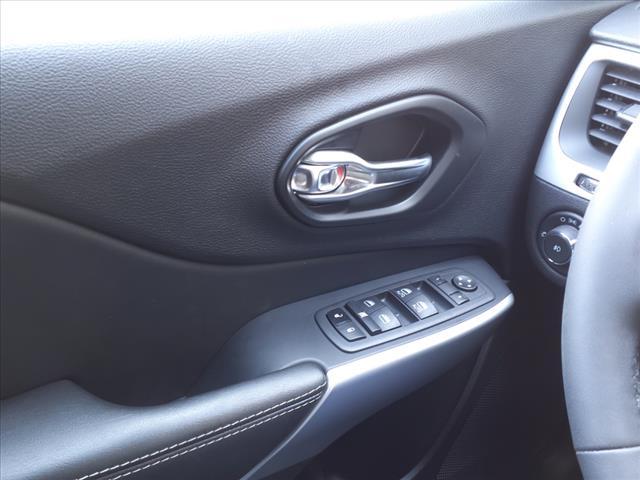 used 2022 Jeep Cherokee car, priced at $26,999