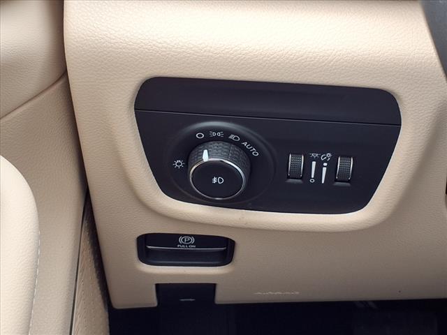 used 2023 Jeep Grand Cherokee car, priced at $37,999