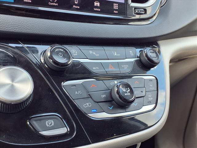 used 2023 Chrysler Pacifica car, priced at $28,495