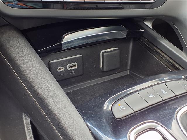 used 2023 Buick Envision car, priced at $25,999