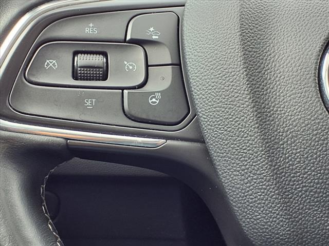 used 2023 Buick Envision car, priced at $25,999