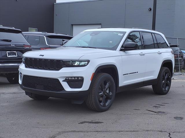 new 2024 Jeep Grand Cherokee car, priced at $43,500