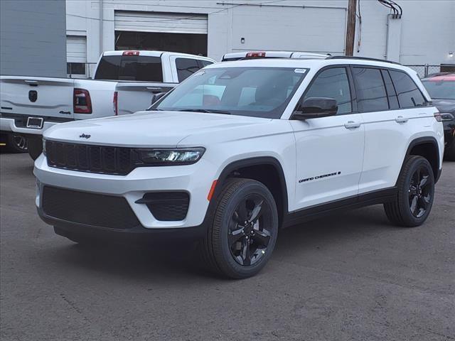 new 2025 Jeep Grand Cherokee car, priced at $41,531