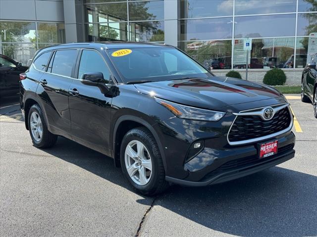 used 2023 Toyota Highlander car, priced at $33,499