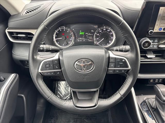 used 2023 Toyota Highlander car, priced at $30,499