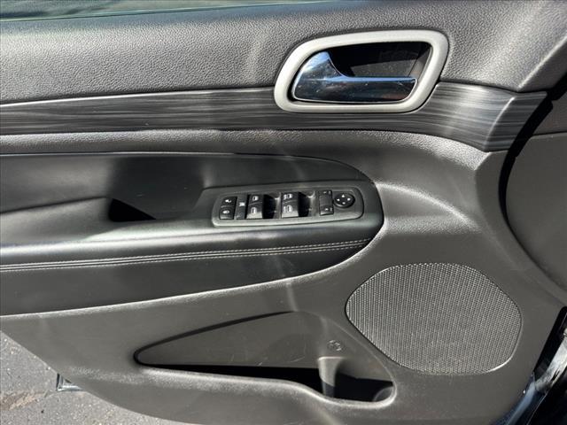 used 2020 Jeep Grand Cherokee car, priced at $15,499