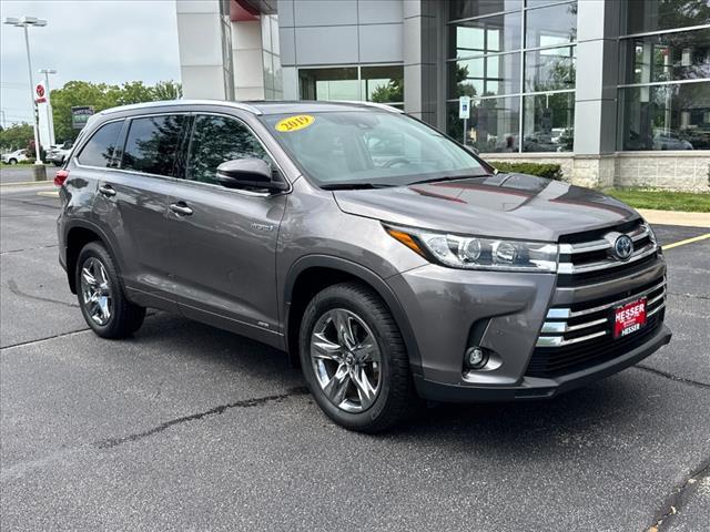 used 2019 Toyota Highlander Hybrid car, priced at $33,499