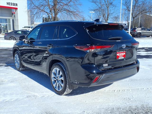 used 2024 Toyota Highlander car, priced at $44,499