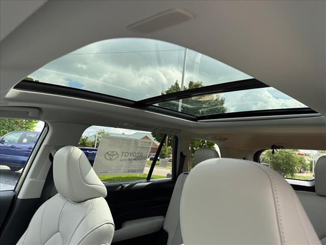 new 2025 Toyota Grand Highlander car, priced at $55,693
