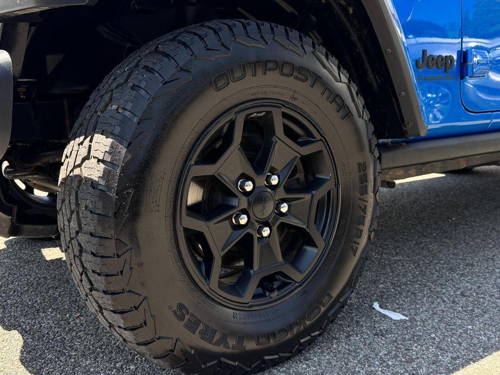 used 2021 Jeep Gladiator car, priced at $23,811