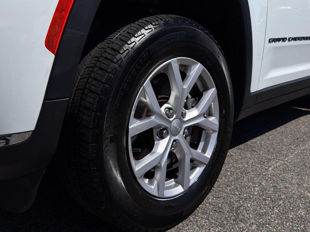 used 2022 Jeep Grand Cherokee L car, priced at $28,995