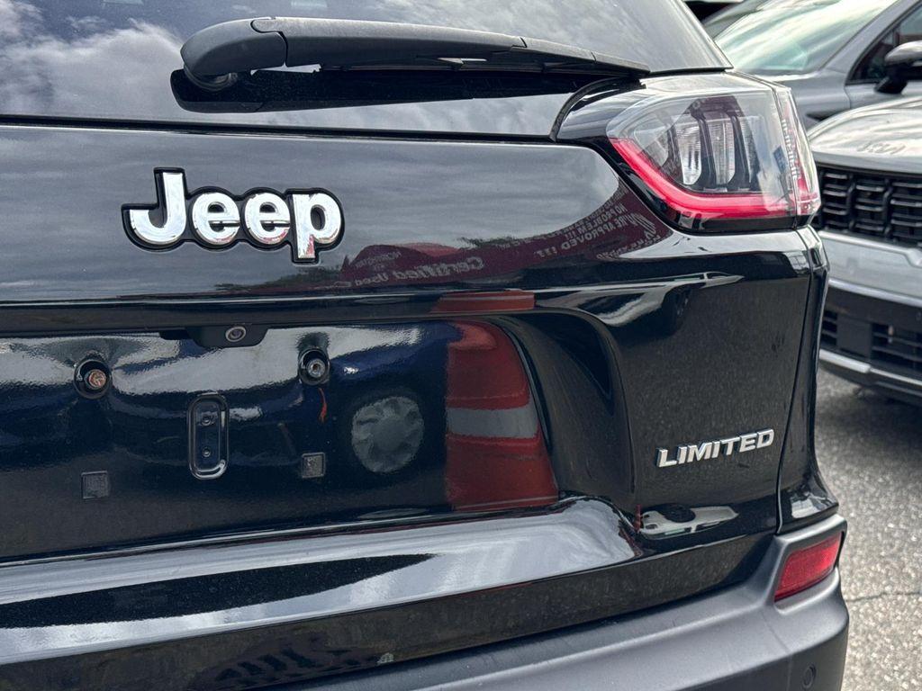 used 2019 Jeep Cherokee car, priced at $12,895