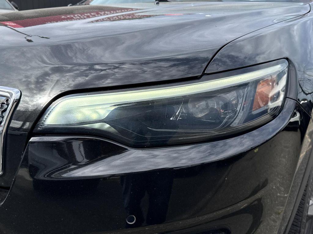 used 2019 Jeep Cherokee car, priced at $12,895